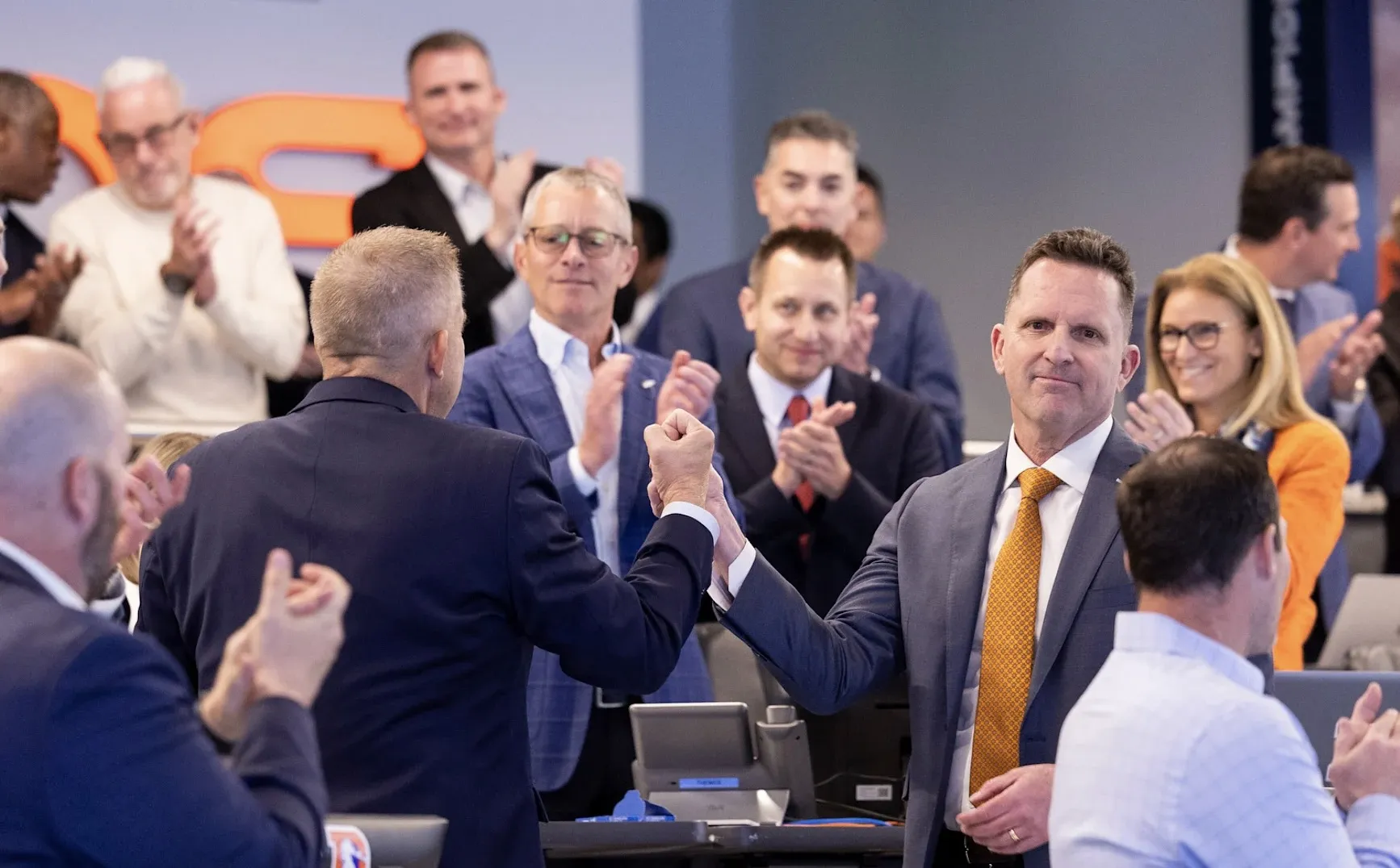 ‘Elite’ Homegrown QB Sends Message After Agreeing to Join Broncos