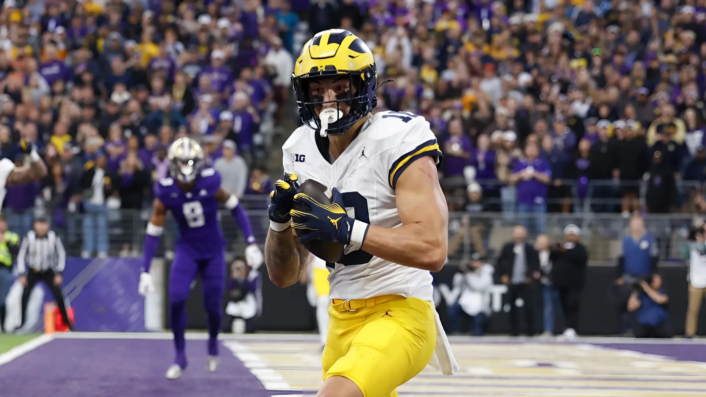 Bears selecting Colston Loveland in 1st round dubbed one of NFL Draft's biggest surprises