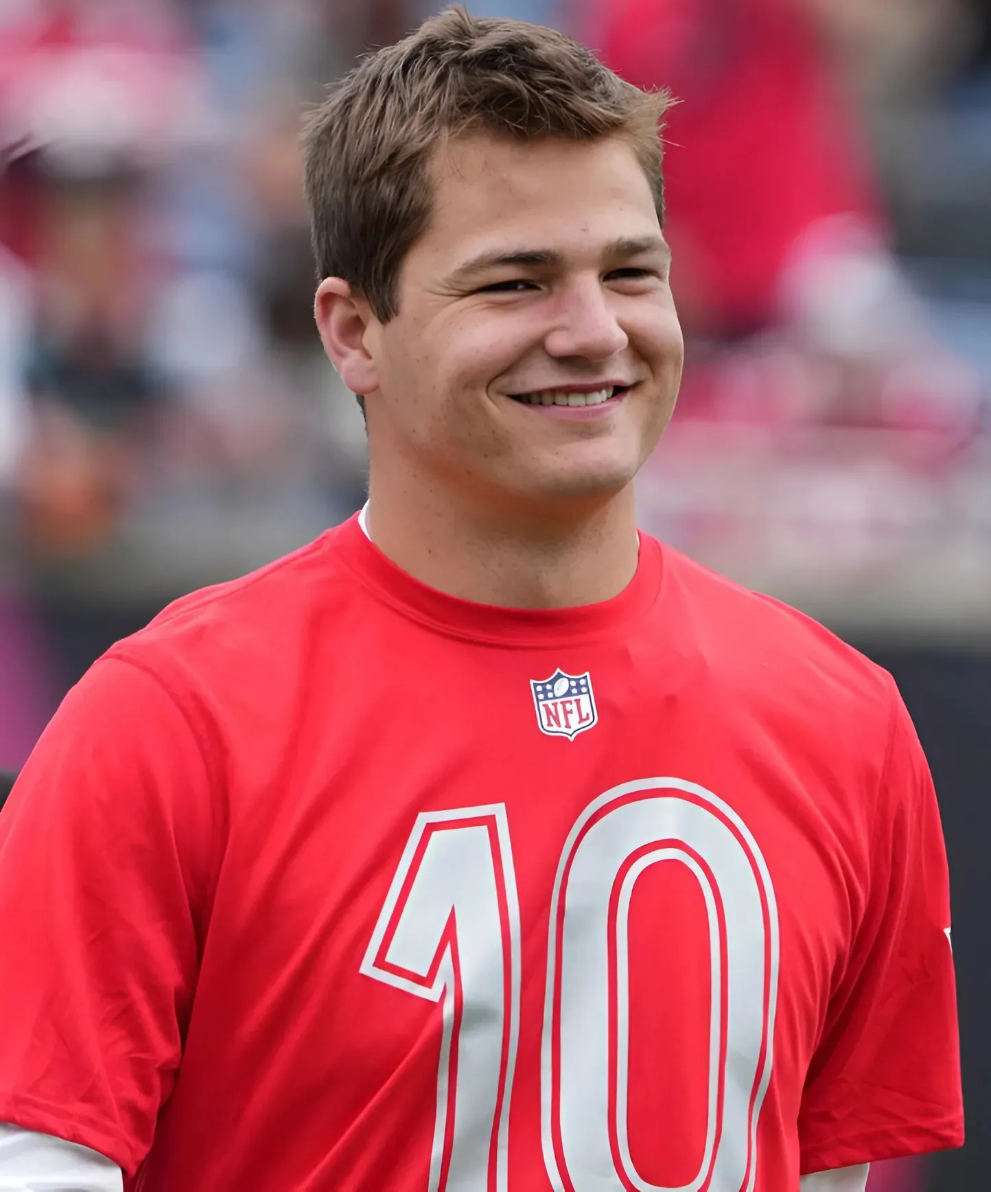 Patriots Weapon Hints at New Plans for QB Drake Maye