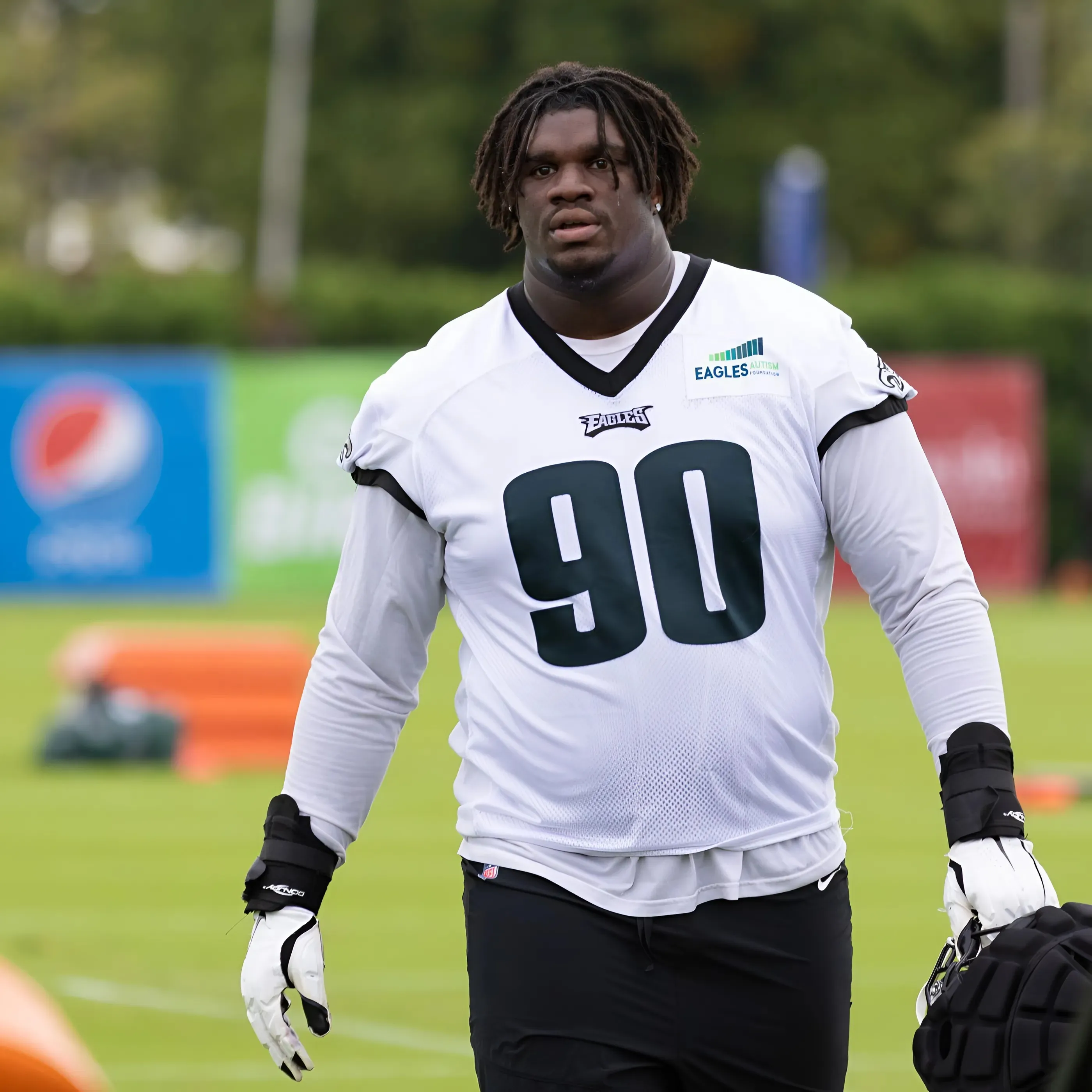 Reports: Eagles exercise option for DT Jordan Davis