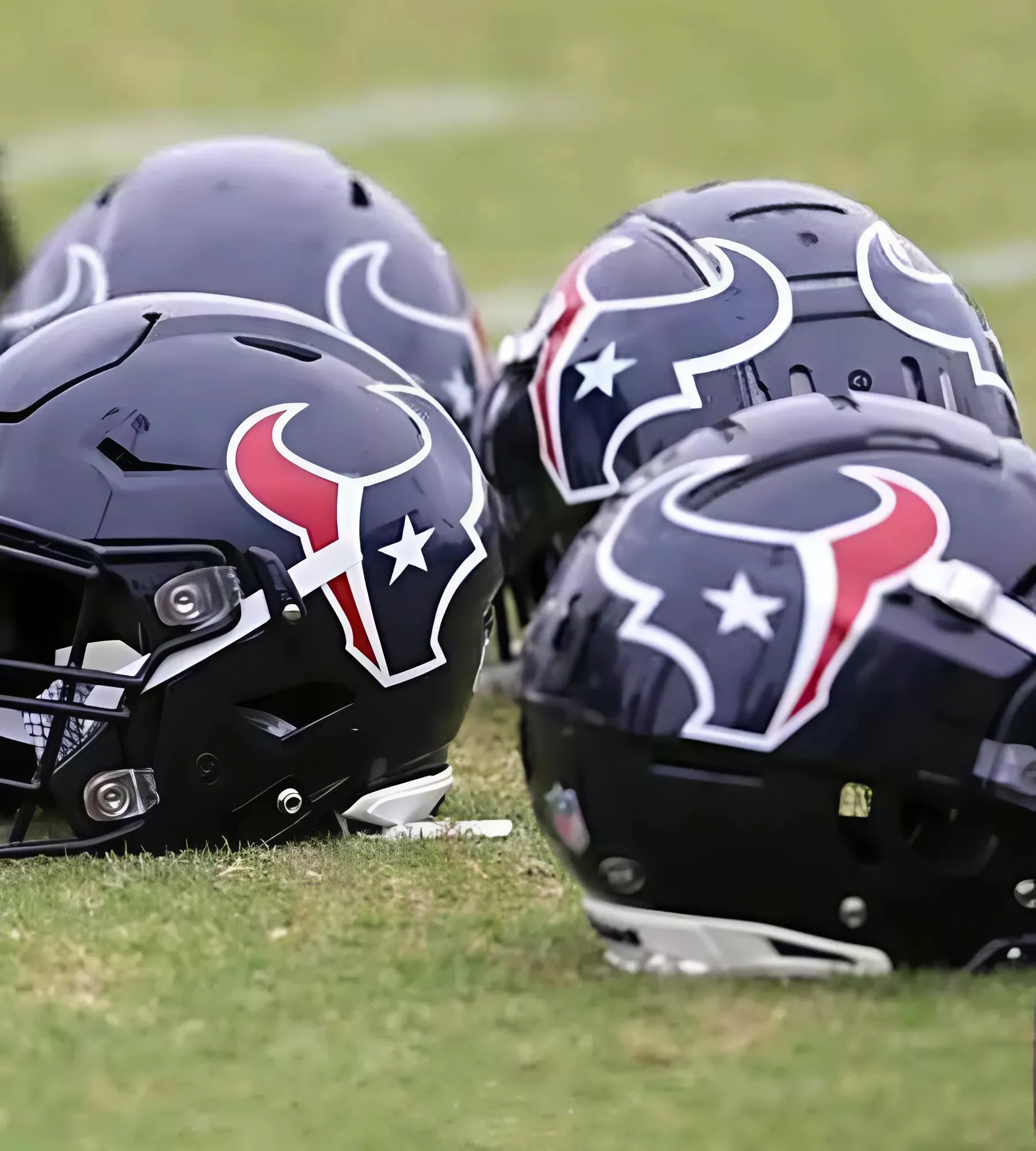 Houston Texans Connected to Intriguing 17-Sack Defender