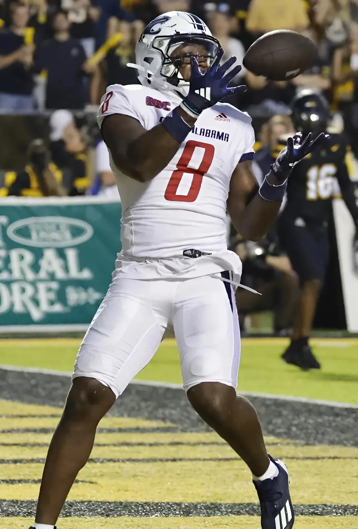 STEELERS BET BIG ON “DO-IT-ALL” DJ THOMAS-JONES: Fullback Hope or Just Another Camp Body?