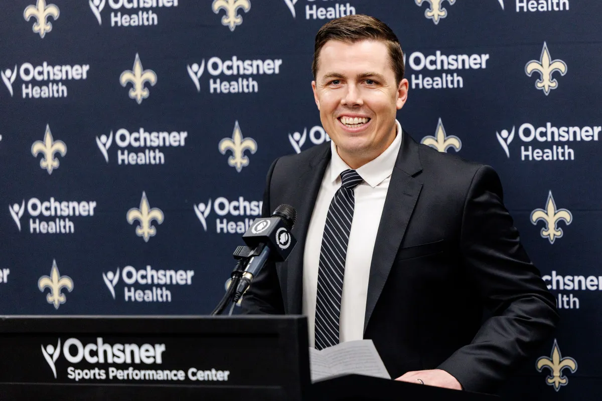 Saints legend Archie Manning approves of Kellen Moore's biggest decision as the team's head coach so far