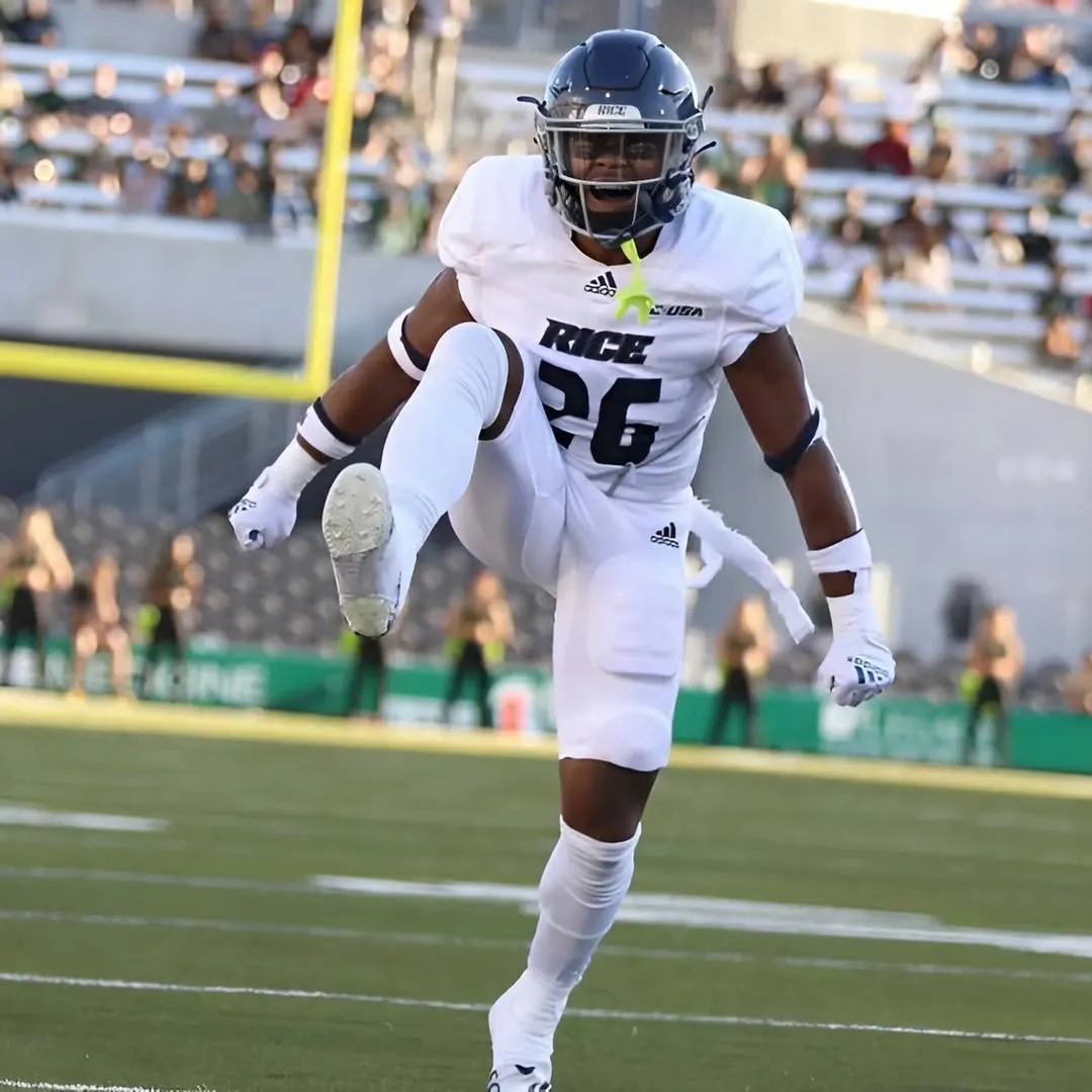 Sean Taylor’s ‘Diamond’ Brother Signs with Commanders