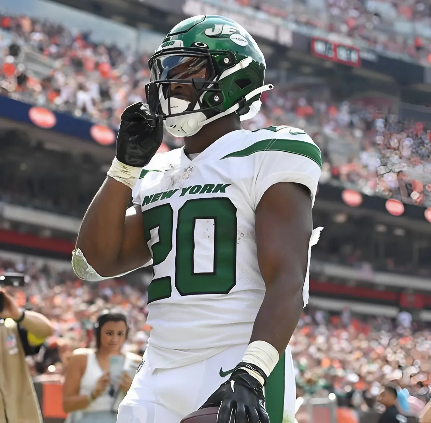Saints Linked To Shocking Trade For $9 Million Offensive Star