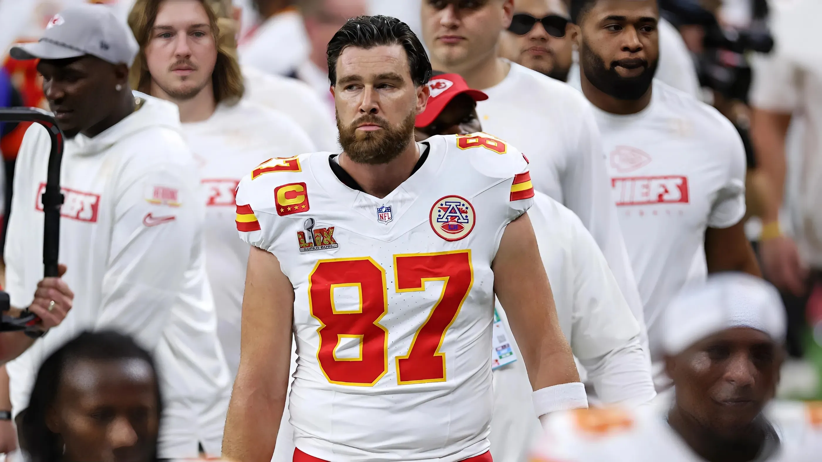 Travis Kelce Rips Anonymous Negative Reports On Shedeur Sanders