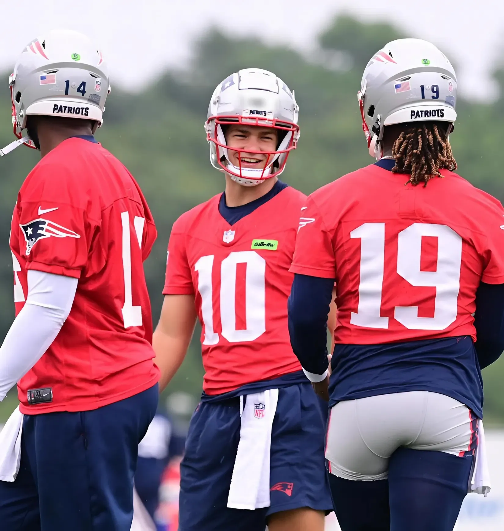 QB SHAKE-UP: Drake Maye Reacts to Patriots Trading Joe Milton to Cowboys