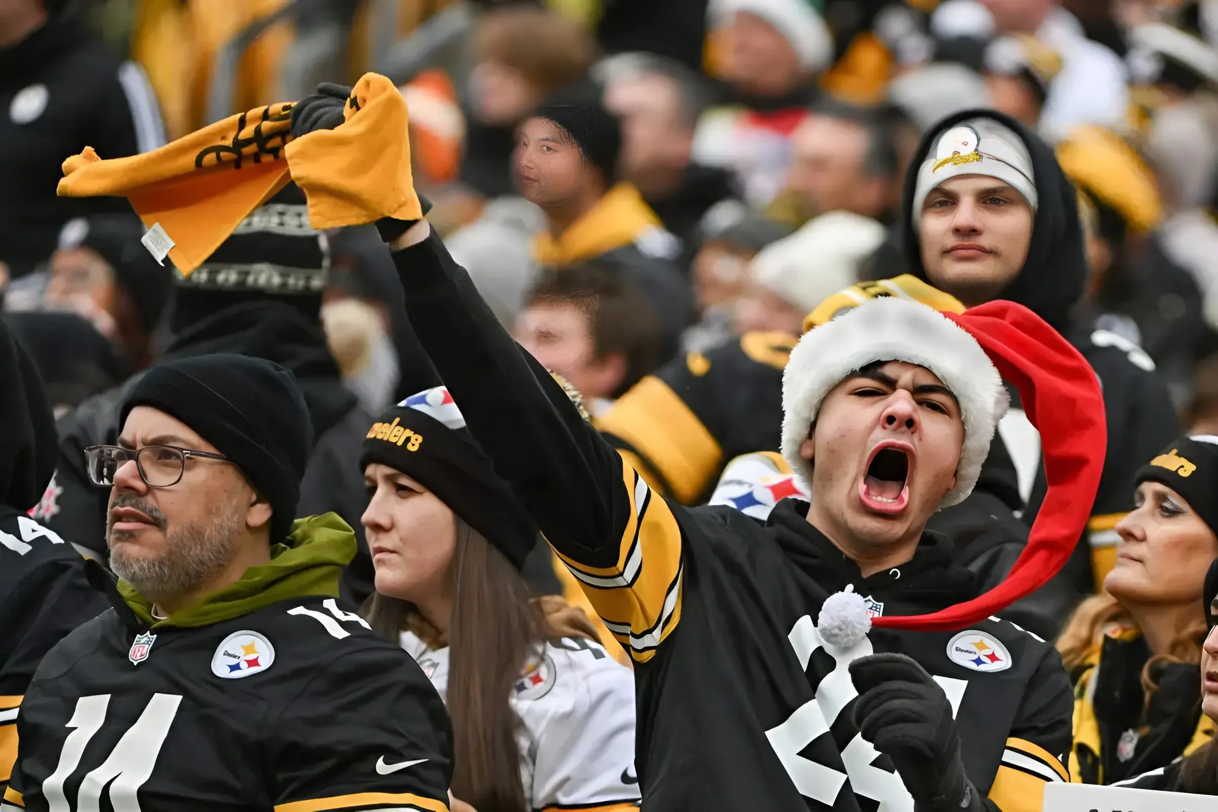 Pittsburgh Steelers: Ryan Clark Urges Team to Make Drastic Move That ‘Goes Against Everything That’s Black And Yellow’