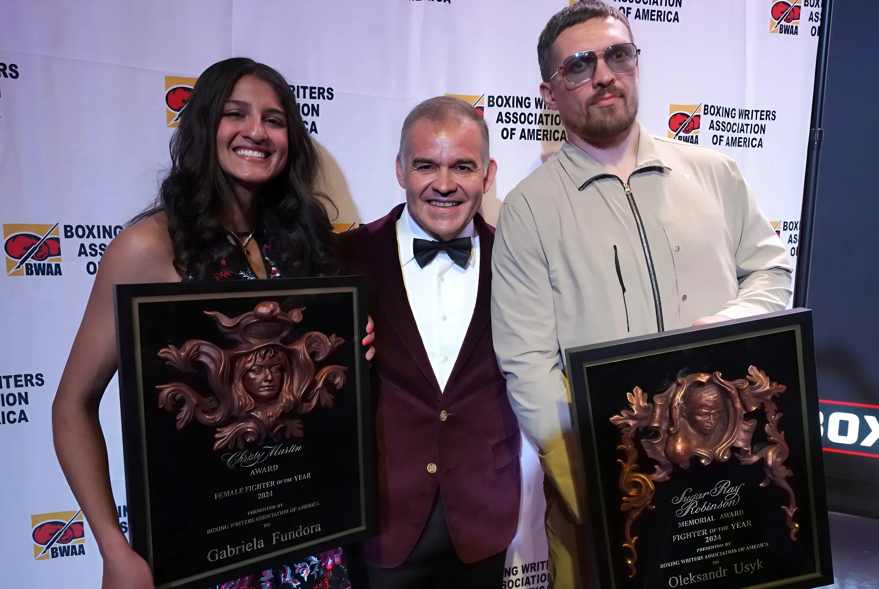 Presence at History: Gilberto Jesús Mendoza Graces the Prestigious BWAA Awards Gala trucc