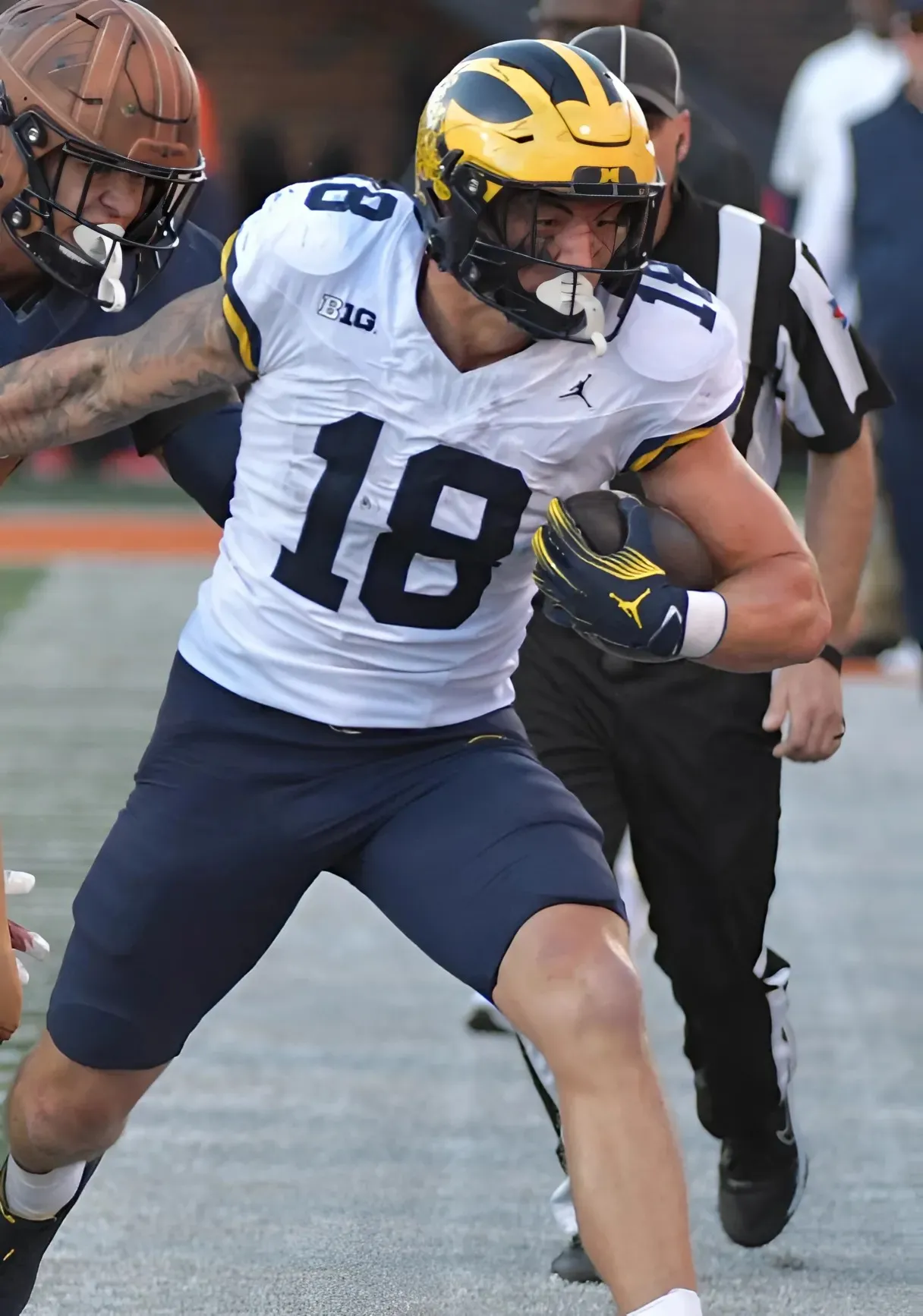 ROOKIE SNUB ALERT: Bears’ Loveland Already Counted Out of ROY Race?