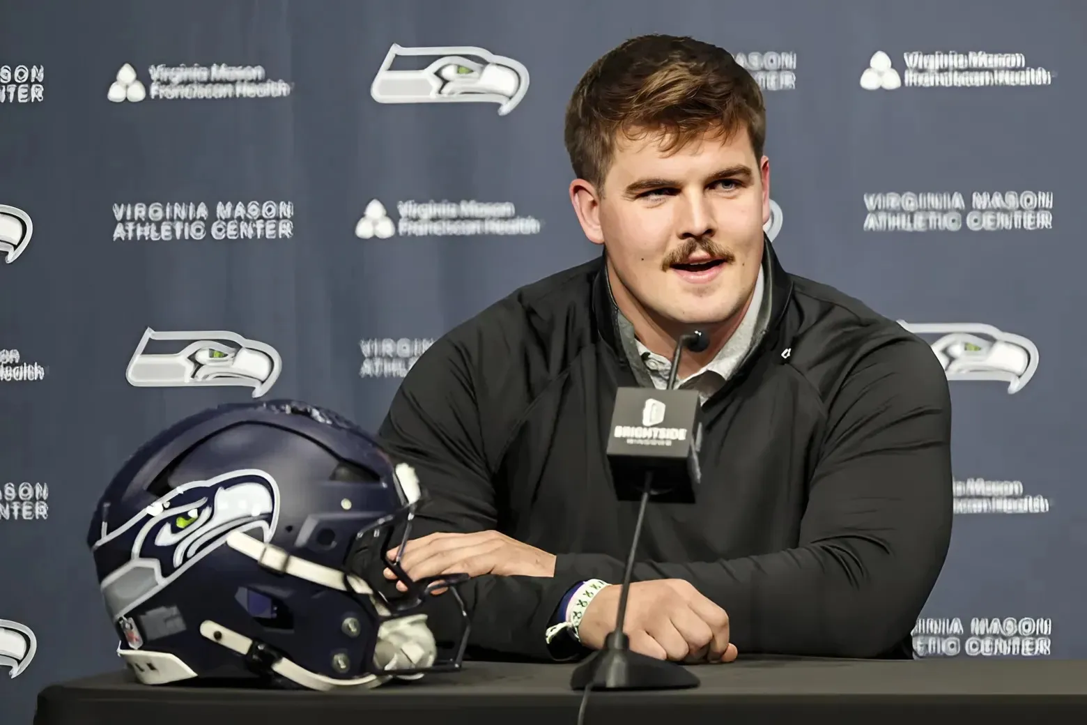 Seahawks’ Grey Zabel gets blessing from Hall of Famer to wear No. 76