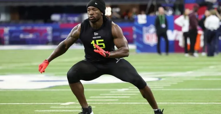 The 49ers have Found the “Perfect Replacement” for Dre Greenlaw