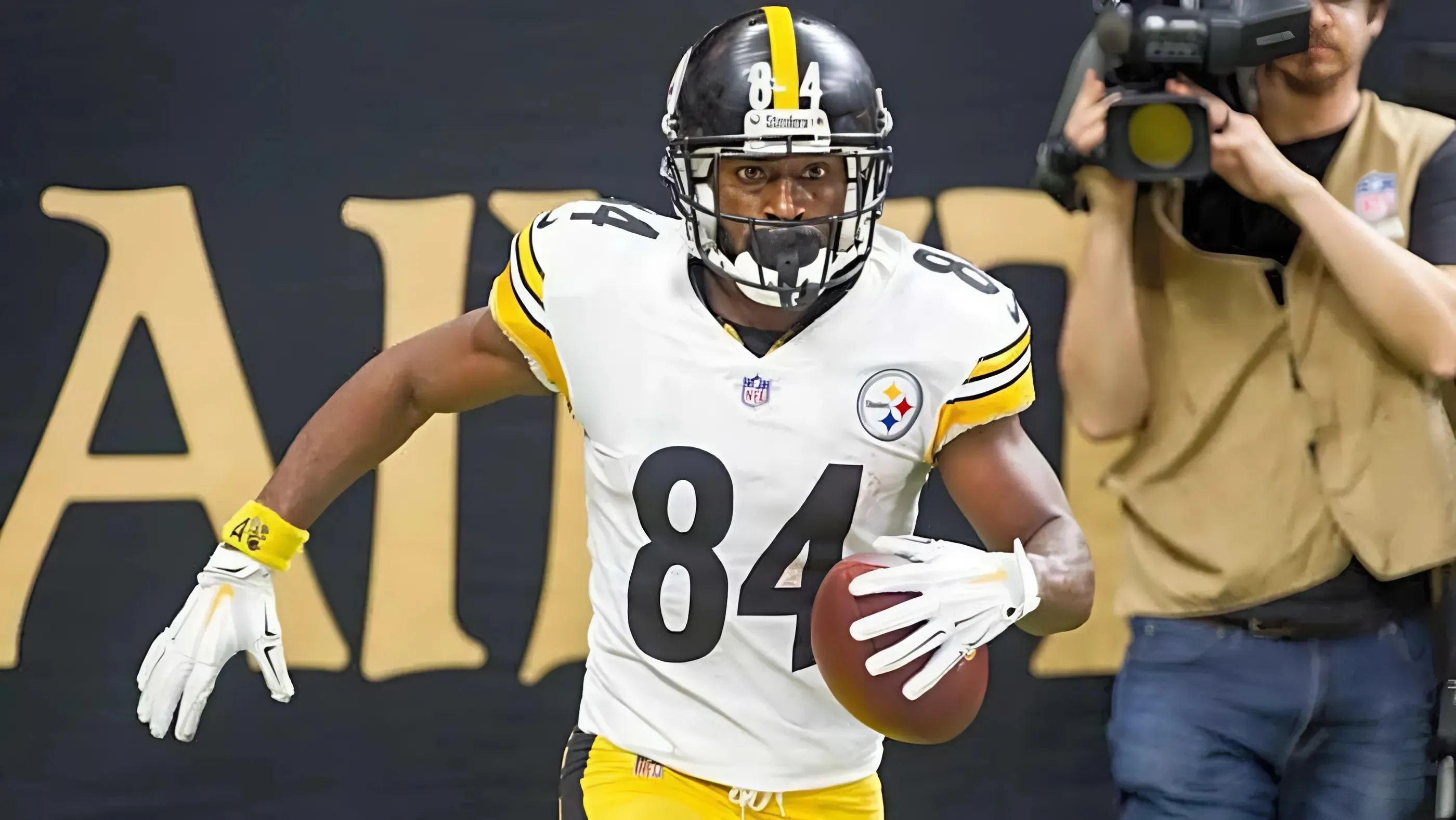 Former Patriots CB Calls Out Steelers' Antonio Brown