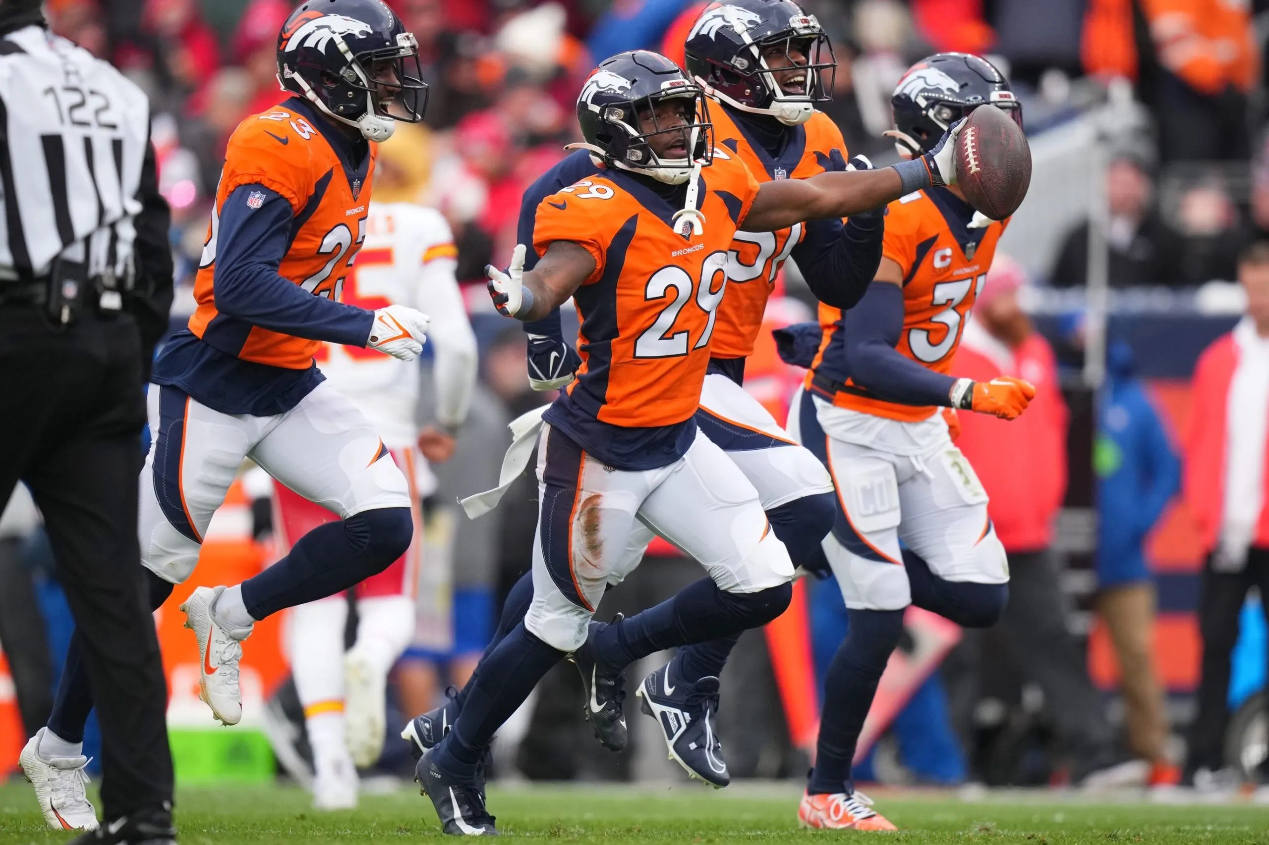 Clock is ticking for Broncos defensive starter after Jahdae Barron pick