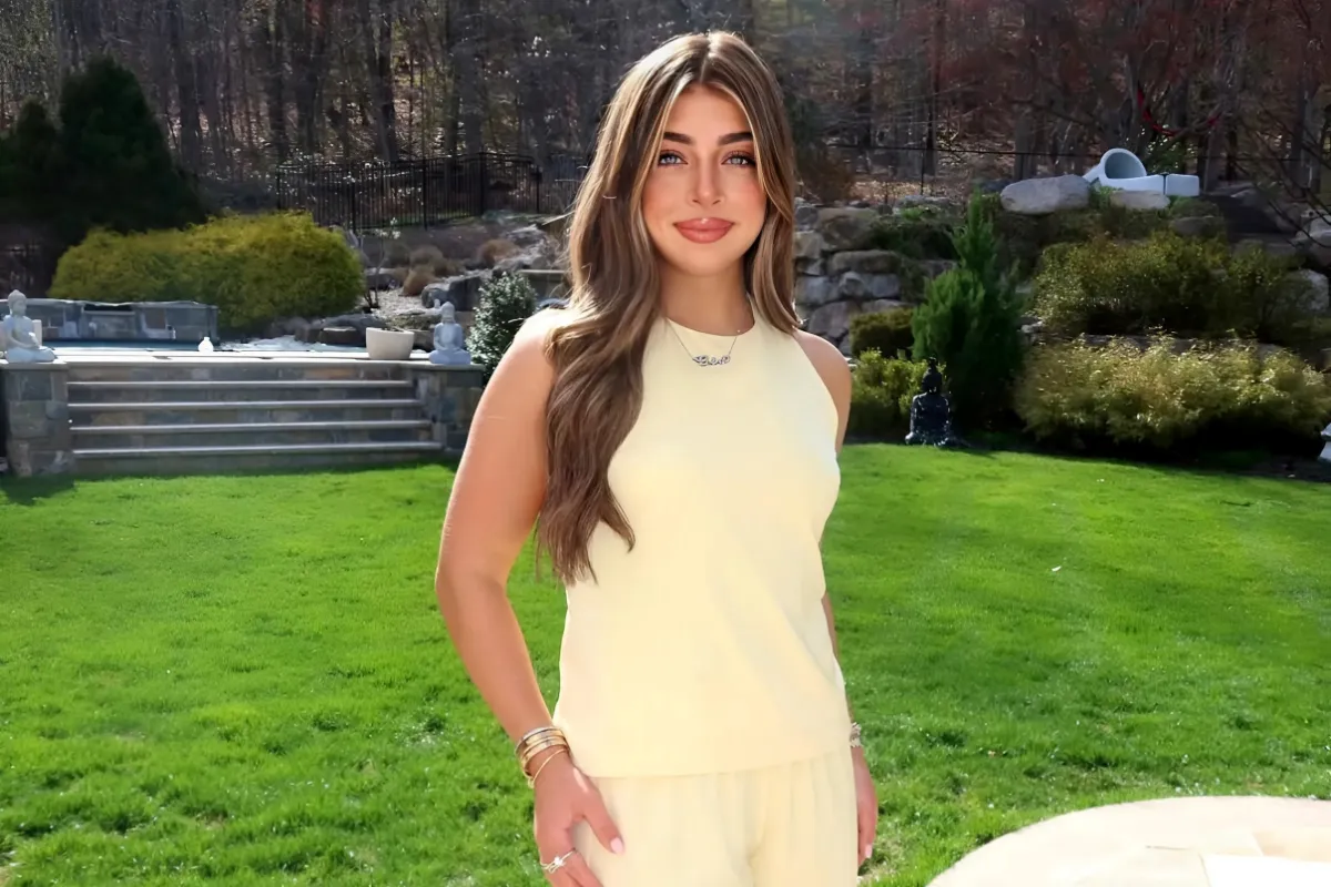 Gia Giudice on What “Annoyed” Her About Next Gen NYC Trailer, How Show Differs From RHONJ and Why She Started Podcast, Plus Her Dream Guest, What She’s Most Nervous About, & Why She May Move Out of Teresa’s House - suong