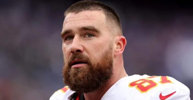 Travis Kelce Issues Bold Message on Browns QB Shedeur Sanders