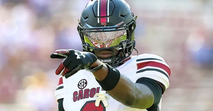 49ers add offensive weapon in early 2026 mock draft