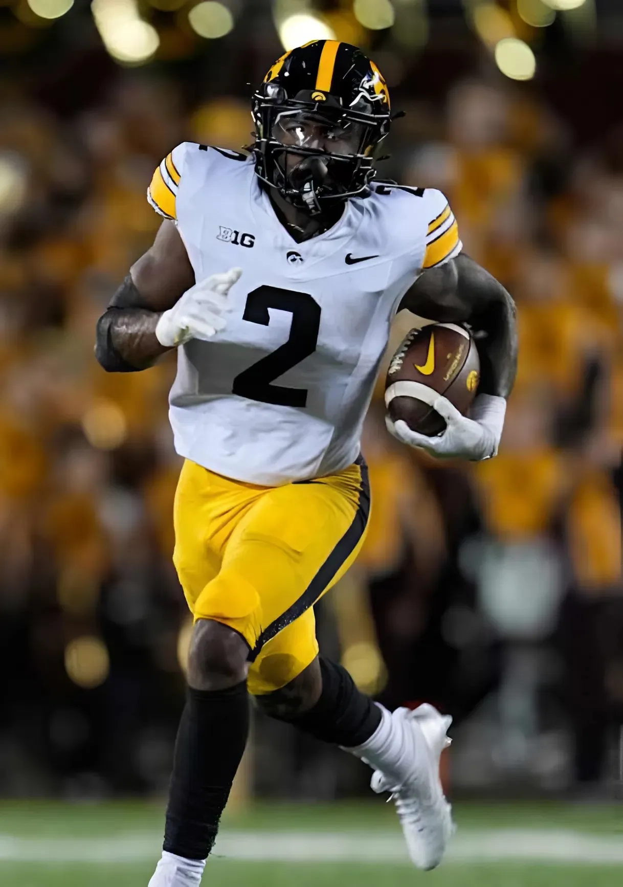 ROOKIE RB ALERT: Kaleb Johnson Tipped as 1,000-Yard Breakout Star for Steelers!