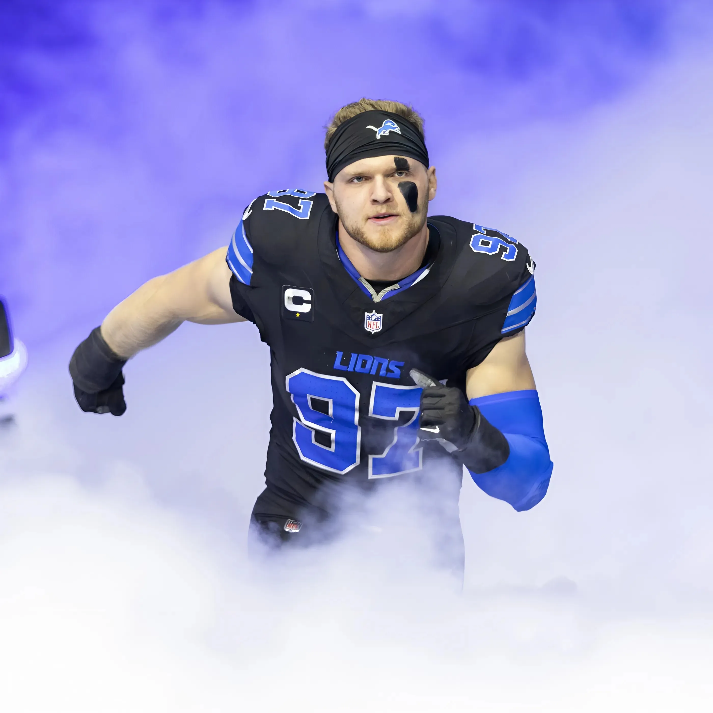 Lions Star Aidan Hutchinson Turns Heads in ‘Nightmare’ of a Video