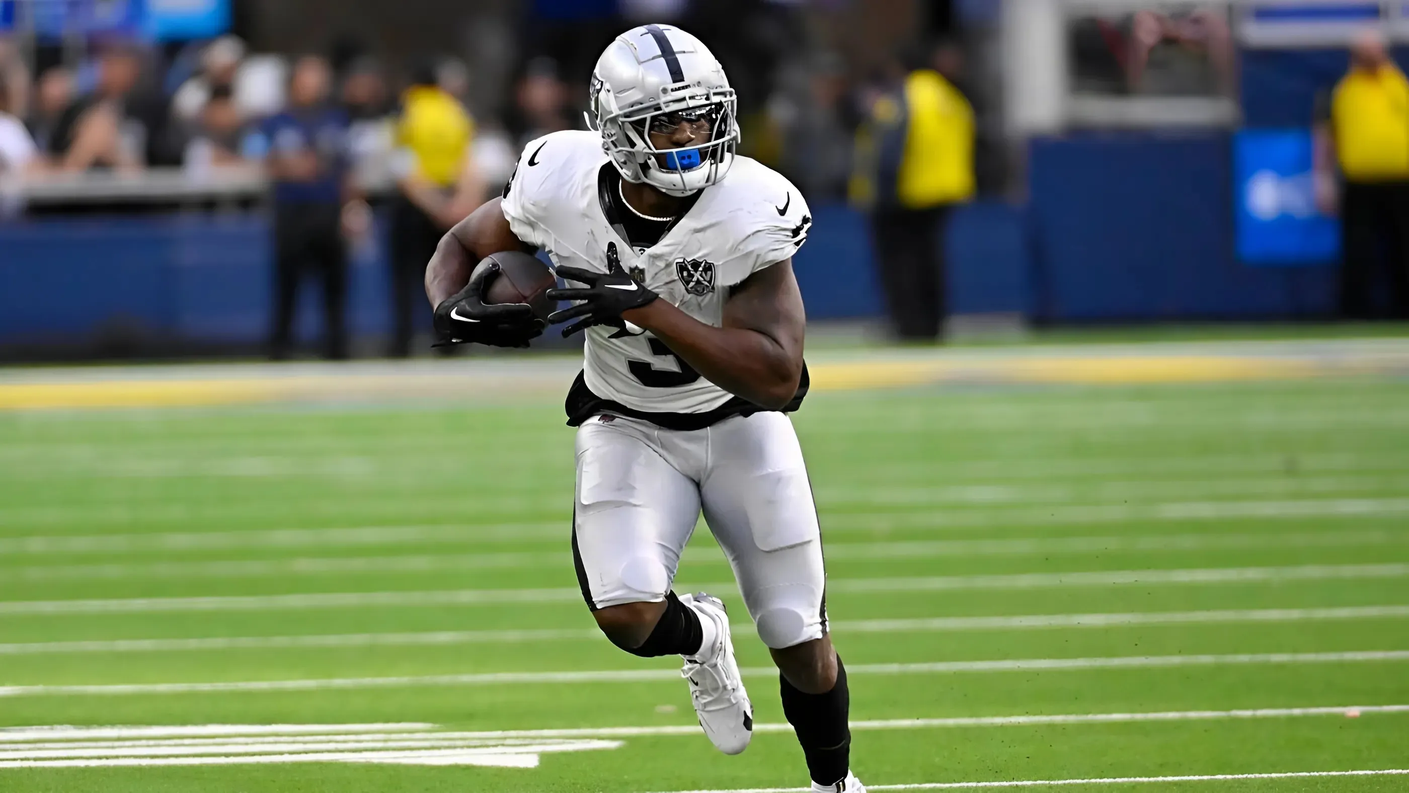 Raiders: Top 3 Players in Danger of Being Cut This Season