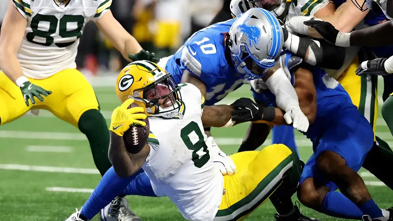 BREAKING: Packers rookie winning over Lions fans is the last thing anyone expected