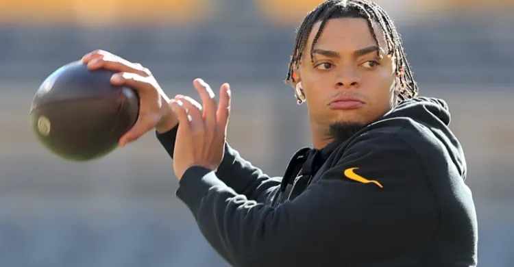Jets Send Strong Message on QB Justin Fields
