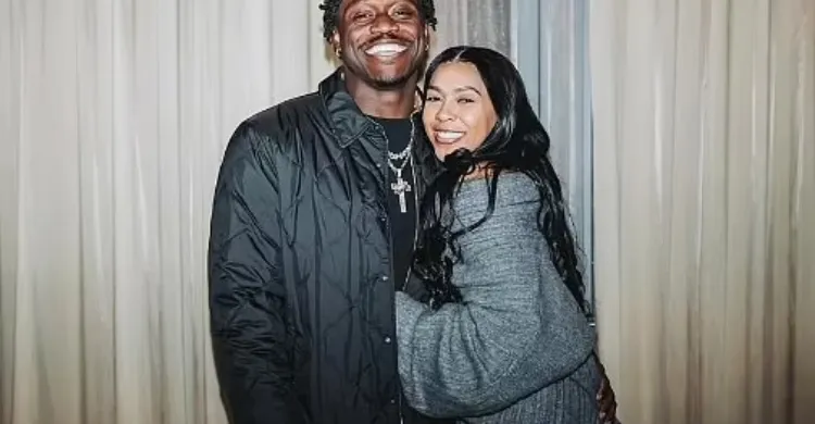 Eagles A.J. Brown Gets Engaged With 1 Notable Missing Teammate