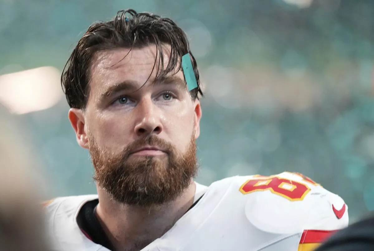 Travis Kelce Issues Bold Message on Browns QB Shedeur Sanders