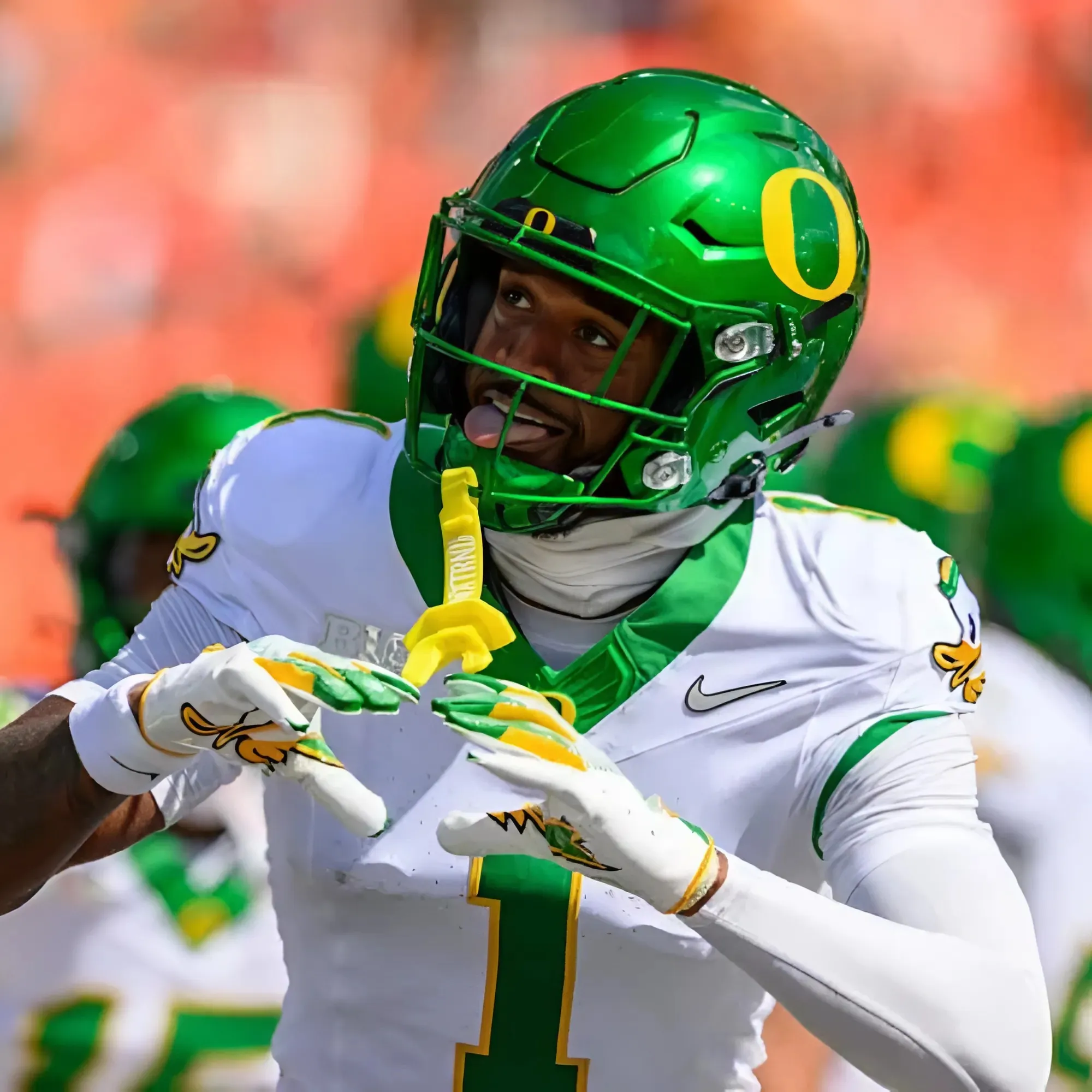 Cowboys Rookie Brashly Vows He's 'Coming for Heads' Inside The Star