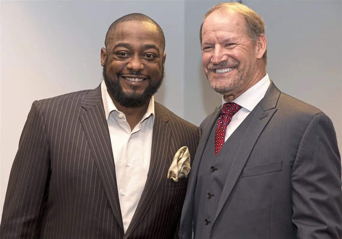 Steelers Great Casey Hampton Shares The Massive Difference Between Mike Tomlin And Bill Cowher