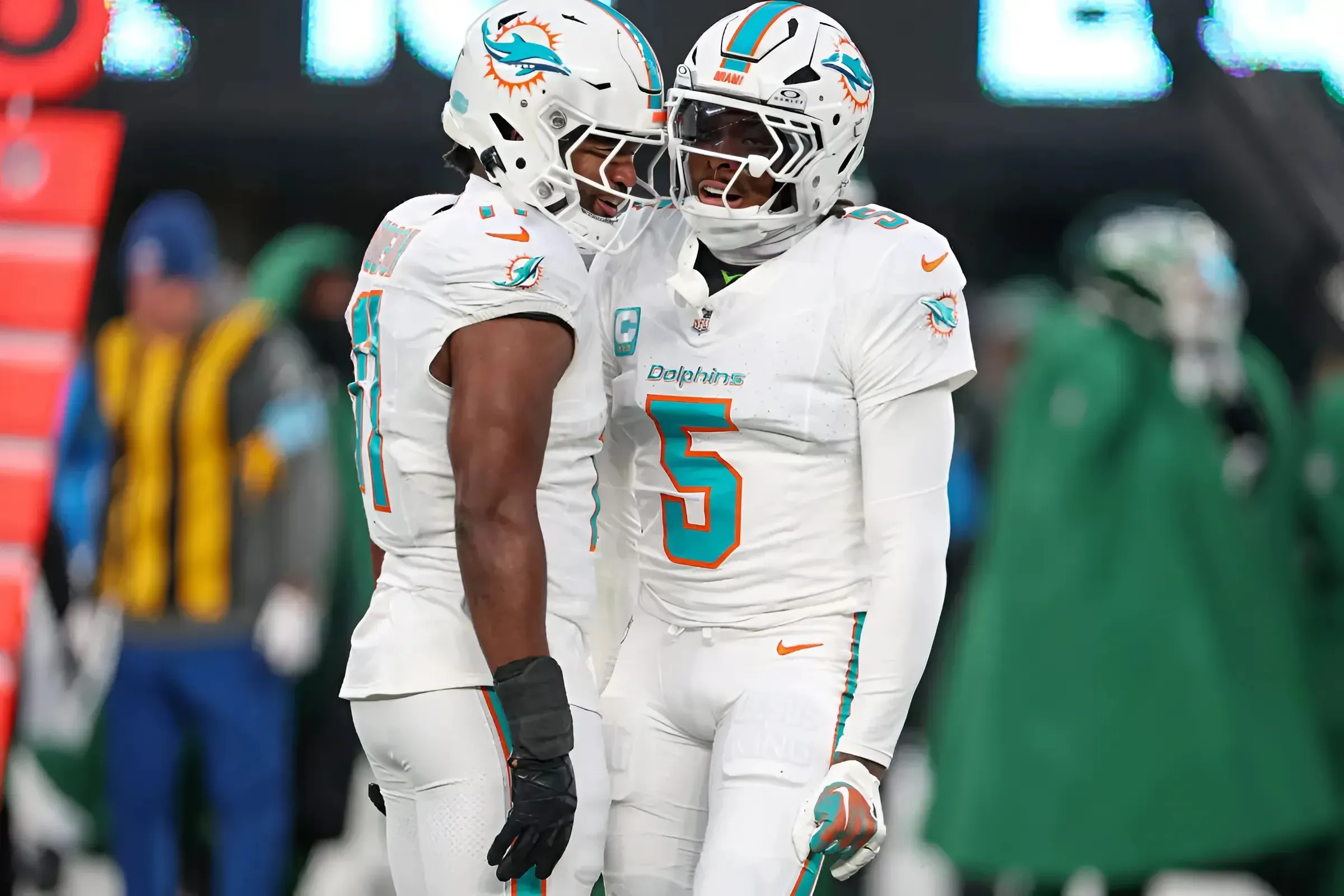 Las Vegas Raiders Could Pursue Huge Trade for $72 Million Star Defender