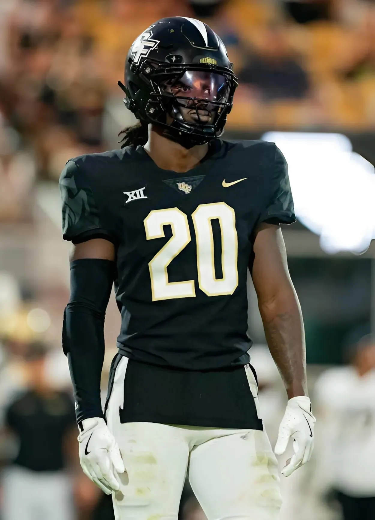 Undersized Eagles Cornerback Feels Like "Biggest Player" On Field Undersized Eagles Cornerback Feels Like "Biggest Player" On Field