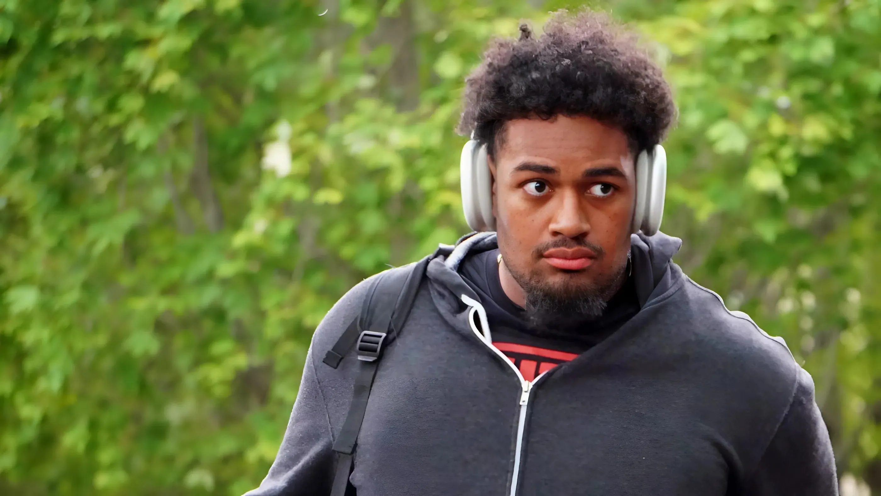 Chiefs' Simmons Making Strong First Impression at Rookie Minicamp Chiefs' Simmons Making Strong First Impression at Rookie Minicamp