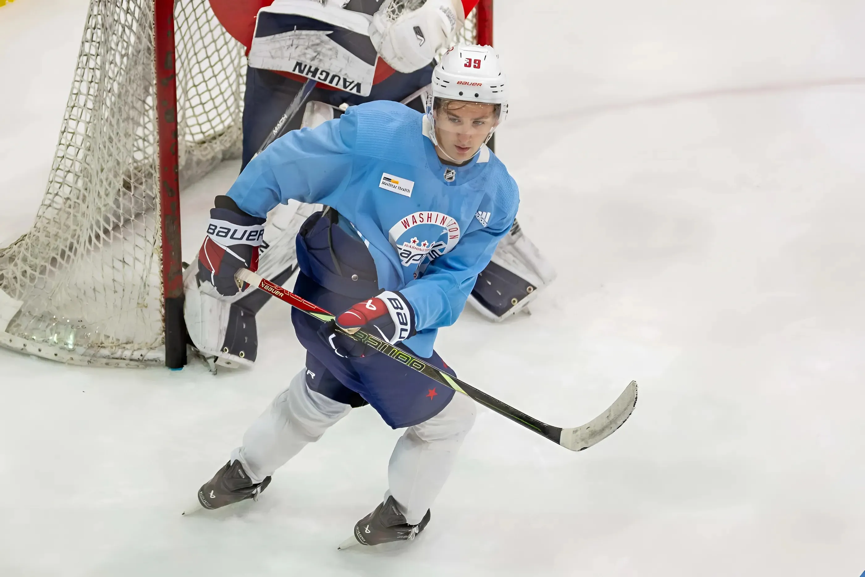 Exclusive Insight: Cole Hutson Reveals Top Capitals Players He's Eager to Team Up with Upon Joining the Squad trucc