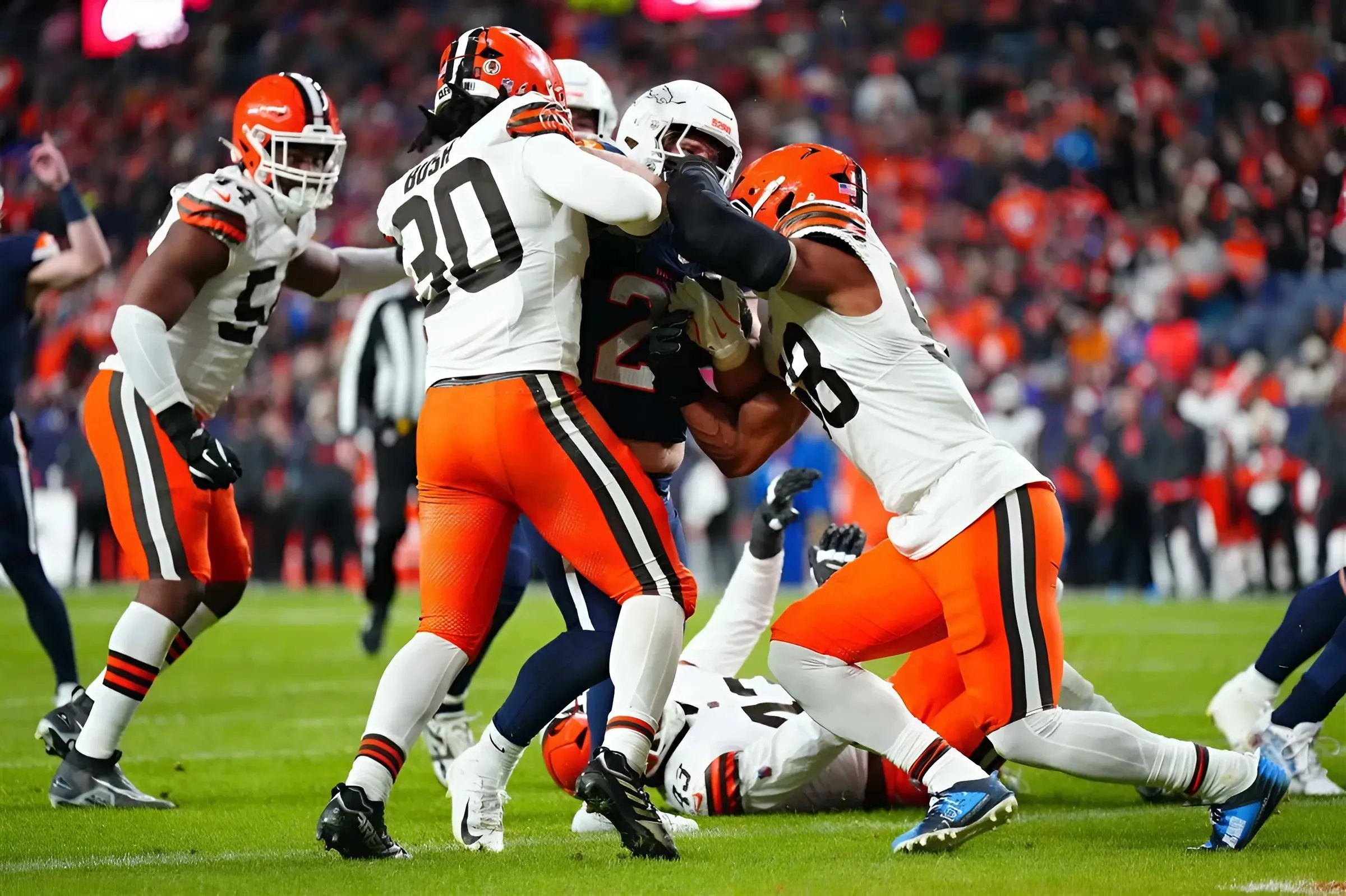 Browns Issue Statement on LB Devin Bush’s Arrest