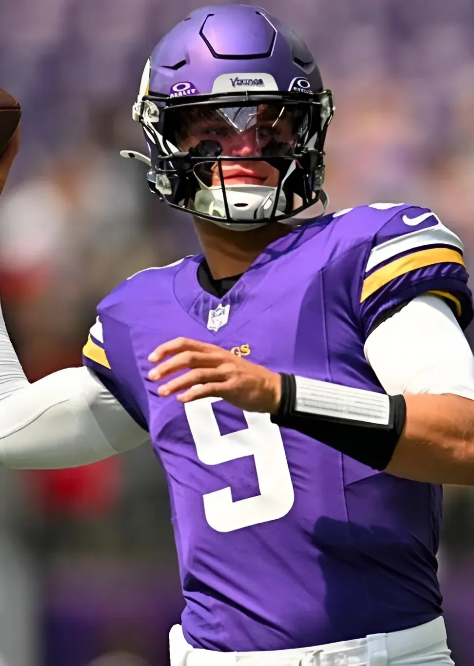 Vikings TE T.J. Hockenson sent a clear message about how he feels about QB J.J. McCarthy