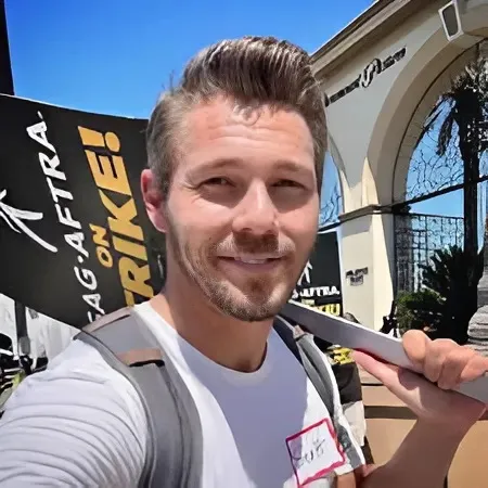 Scott Clifton delivered a powerhouse performance as Liam Spencer 🎭💔 With emotions running high and secrets unraveling, fans are on the edge of their seats