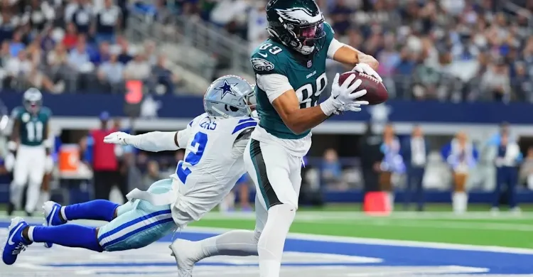 Eagles roster bubble claims surprising names from last year's team