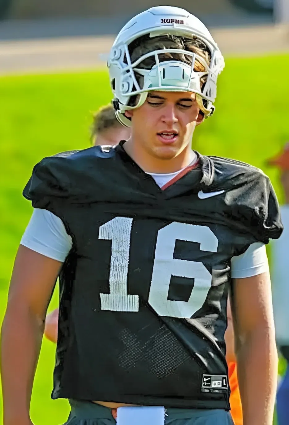 Saints Predicted To Land No. 1 Pick, Draft Generational QB In 2026 NFL Draft
