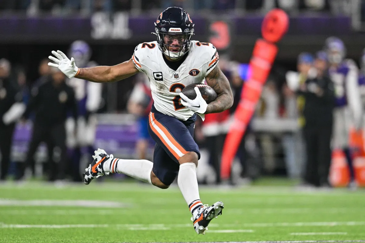 Dallas Cowboys $110 Million DJ Moore Trade Idea Faces 3 Major Truths