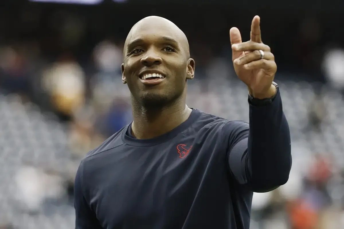 DeMeco Ryans Sends Clear Message as Texans Get Good News on 1,300-Yard Playmaker