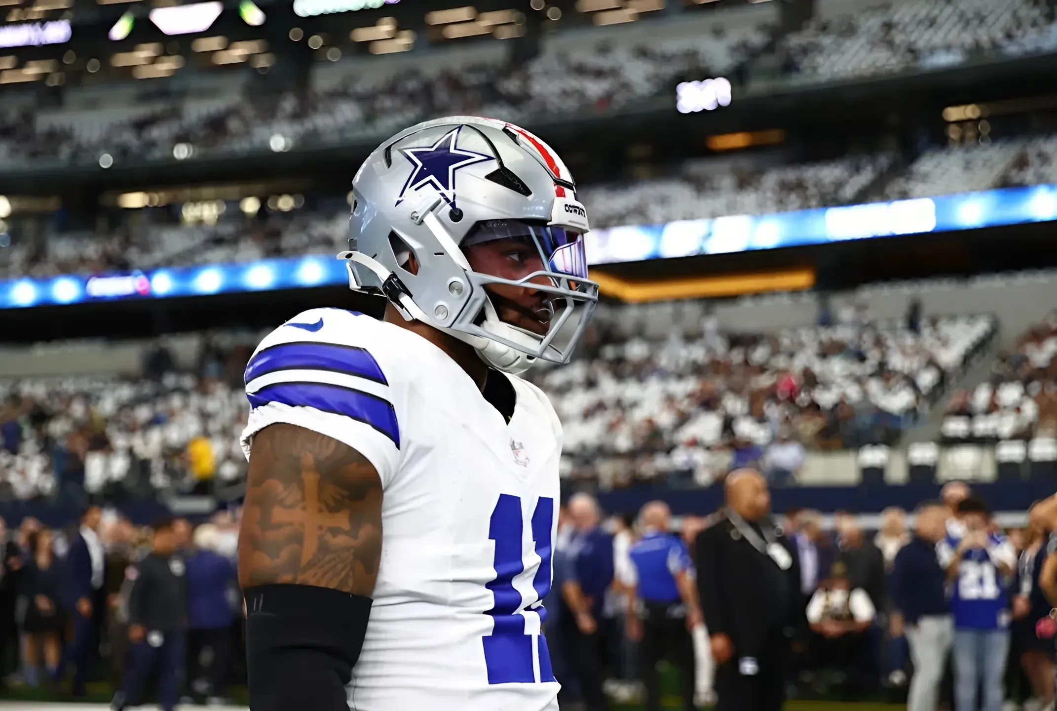 Cowboys Micah Parsons Update Highlights Weird $161 Million Claim