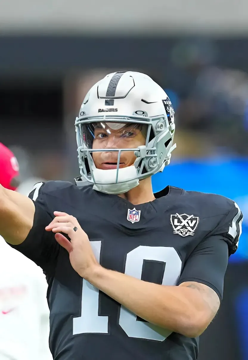 Desmond Ridder trying out for AFC West team