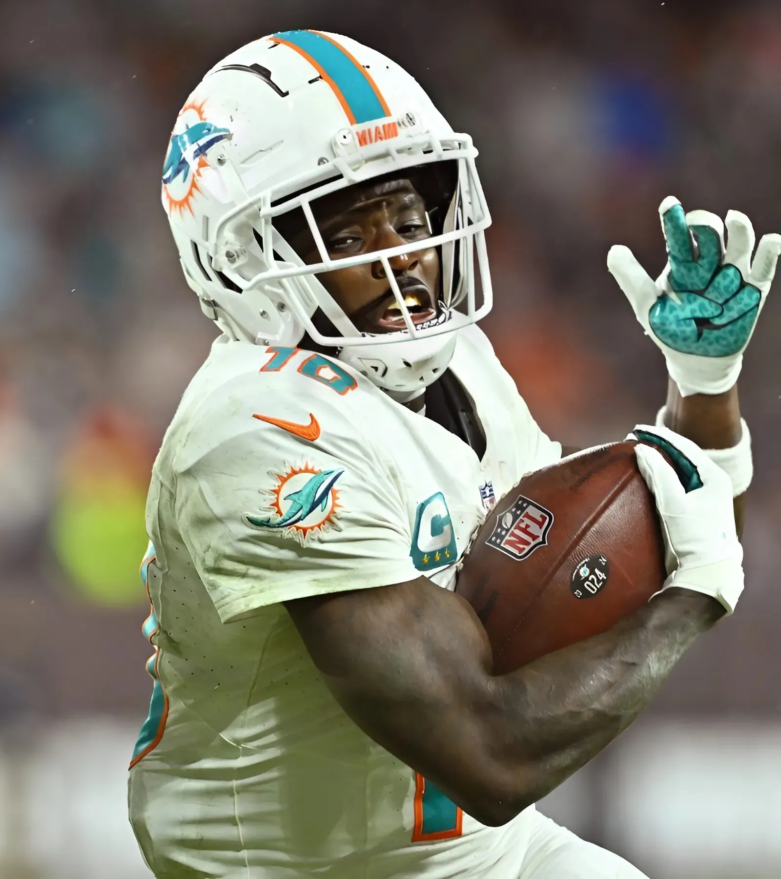 Someone Noticeably Absent from Dolphins WR’s Top QB List