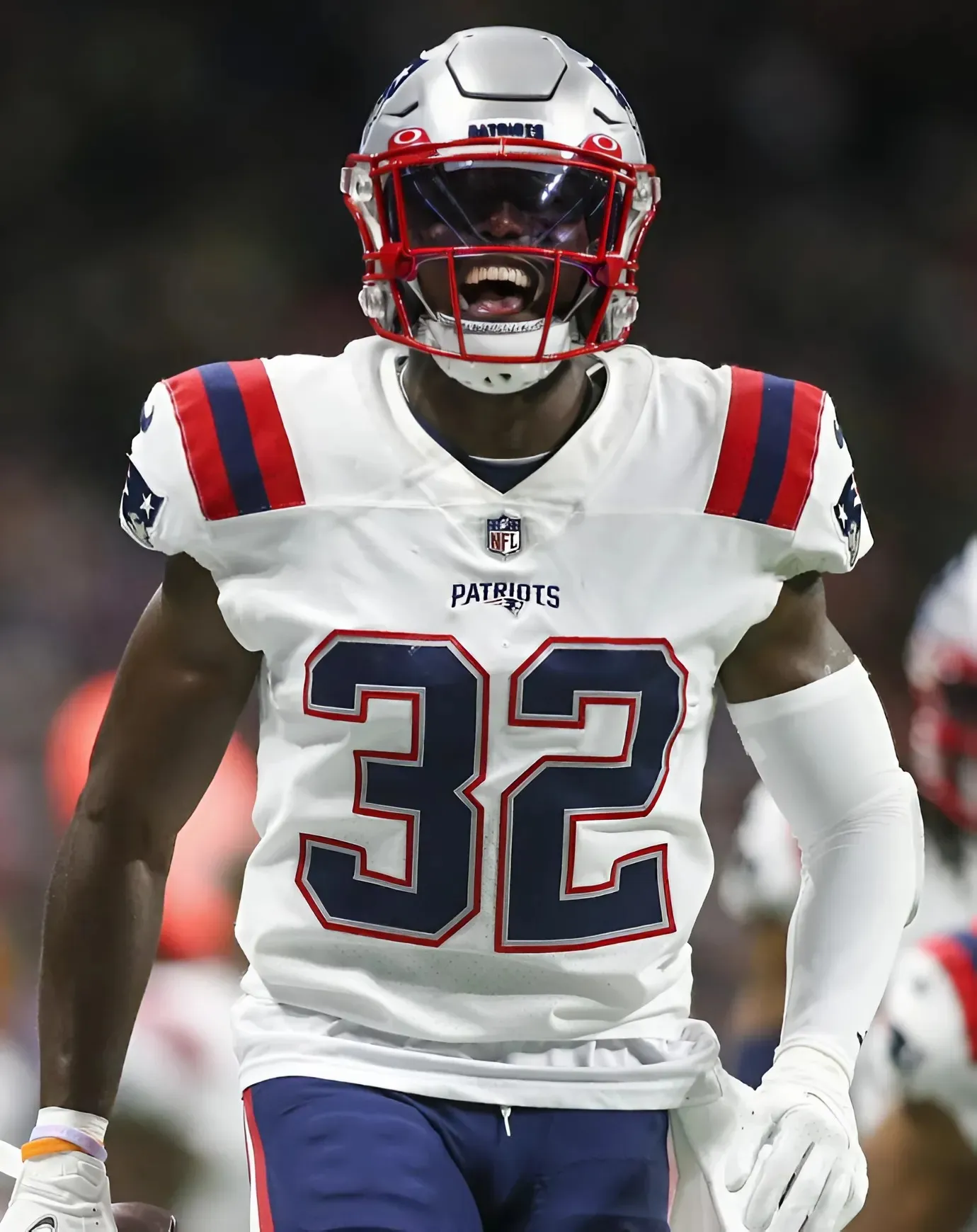 Patriots Rookie TreVeyon Henderson Gets Devin McCourty’s No. 32 — And the Legend’s Reaction Is Perfect! Patriots Rookie TreVeyon Henderson Gets Devin McCourty’s No. 32 — And the Legend’s Reaction Is Perfect!