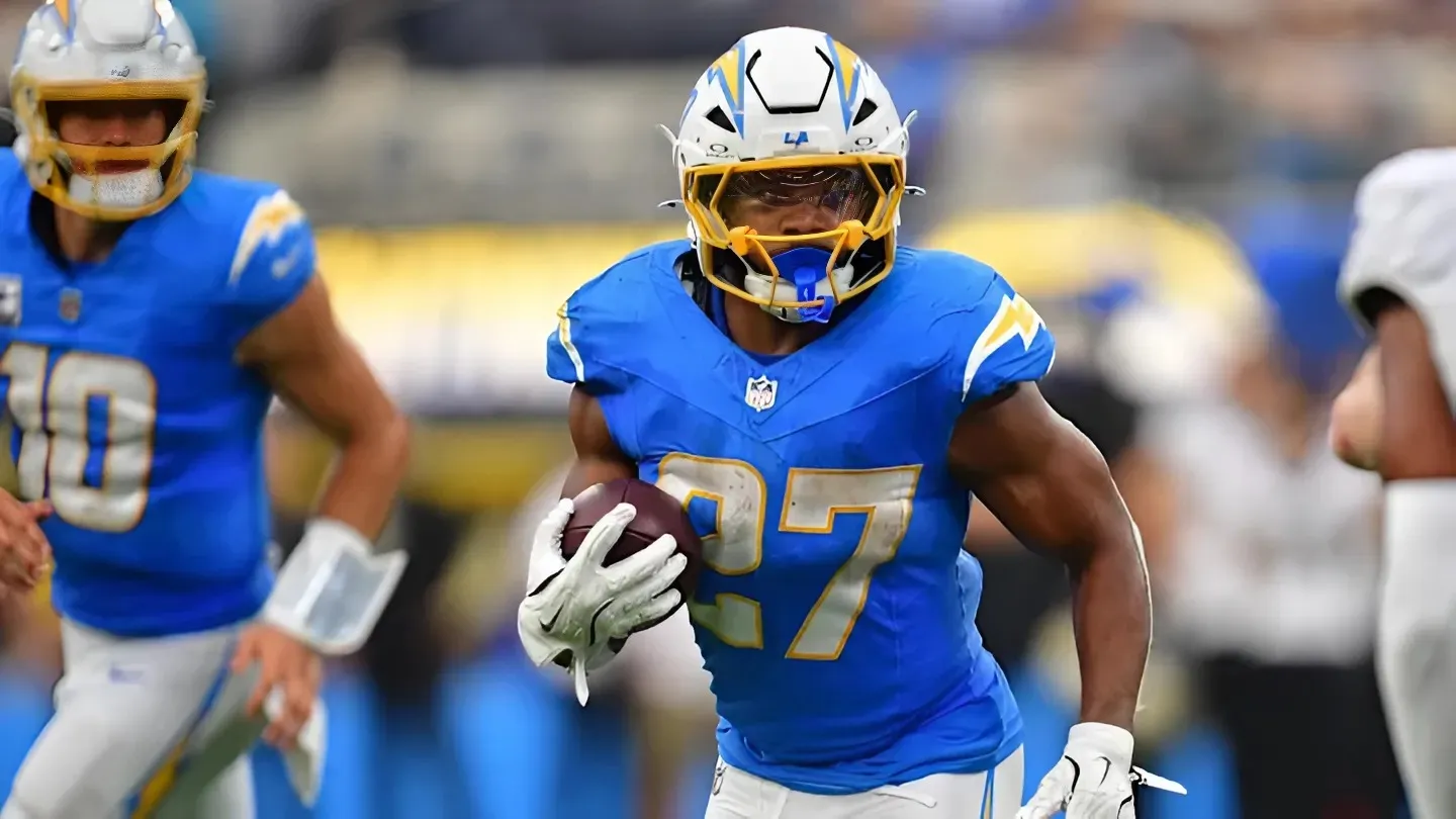 Bears Linked to 2,200-Yard Veteran RB to Pair With D’Andre Swift
