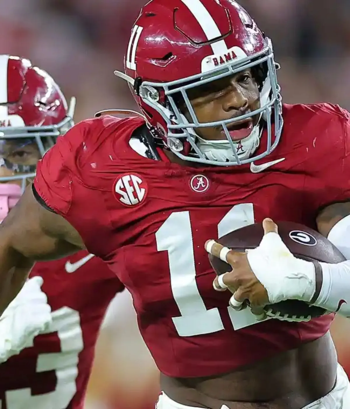 Eagles’ $14.8 Million First Round Pick Compared to Pro Football Hall of Fame LB