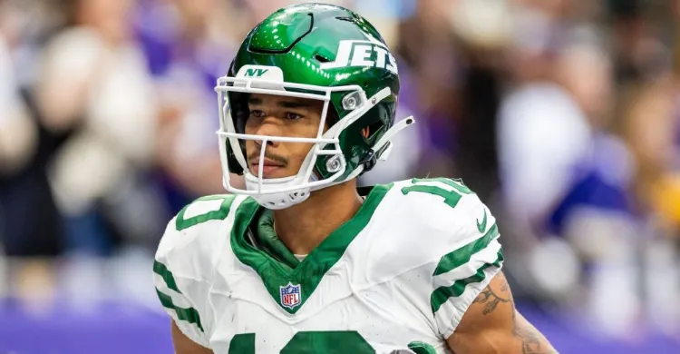 Jets WR Allen Lazard ‘In Play’ To Be Traded To Steelers