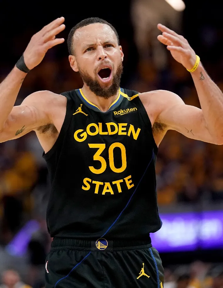 Warriors Get Bad News on Steph Curry Injury Recovery Timeline