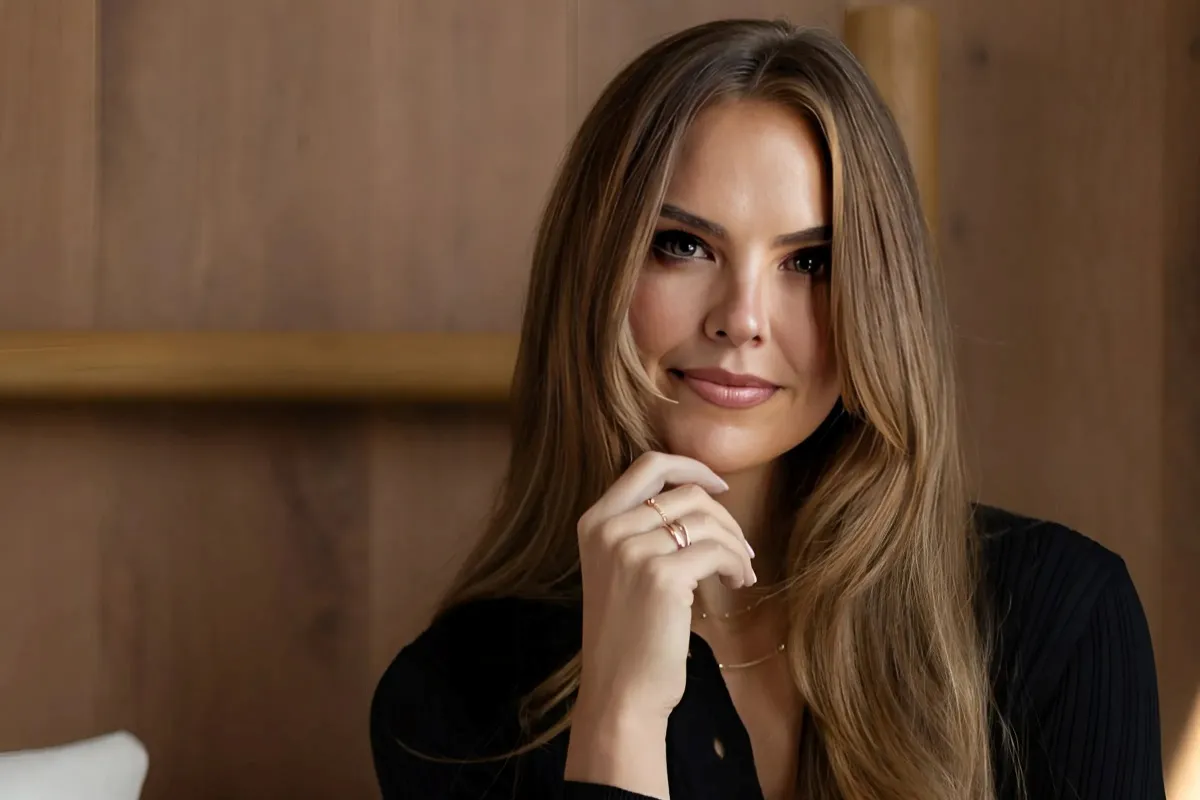 Hannah Brown Opens Up About Rare Double Uterus Diagnosis and Future Fertility Plans tram